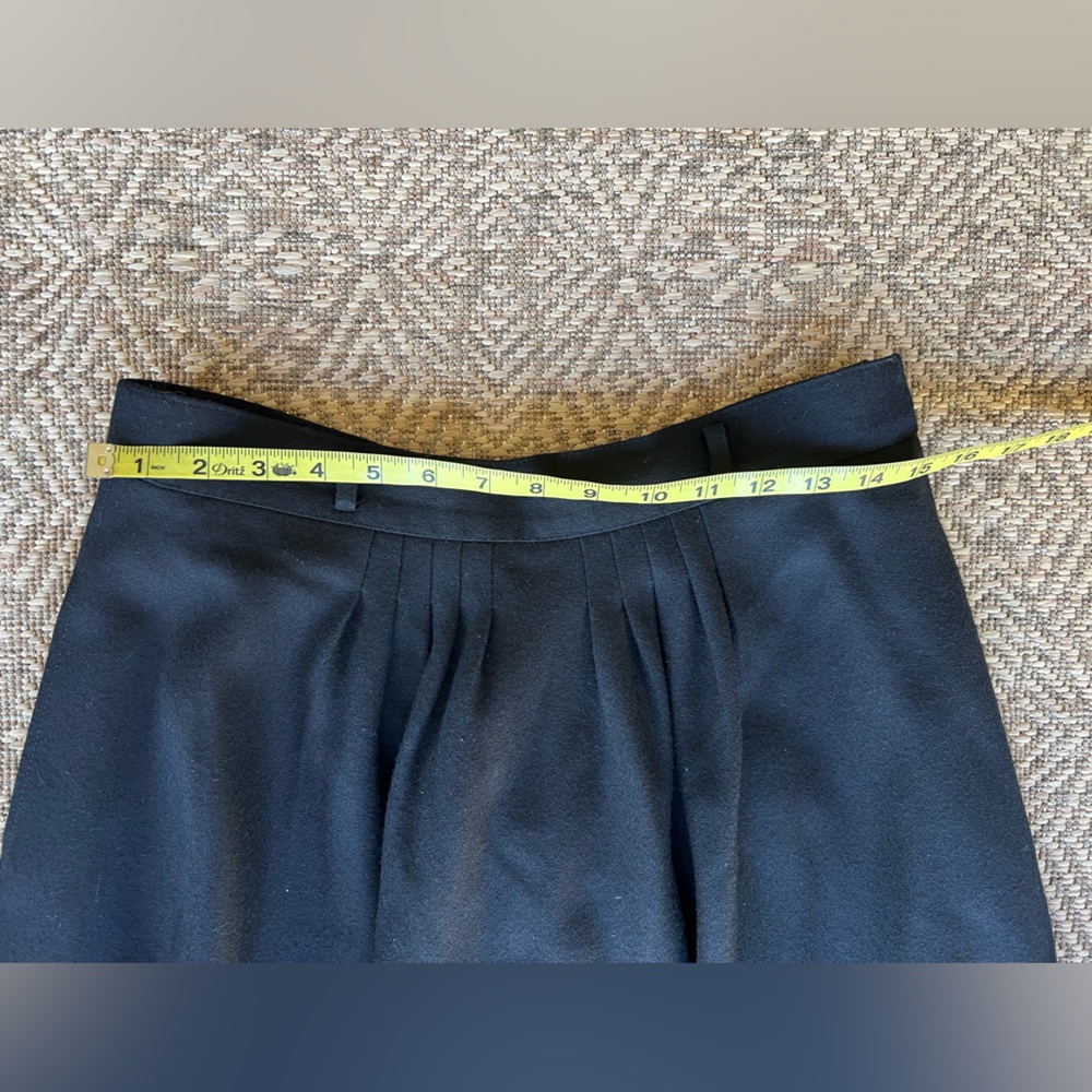 Louis Féraud‎ Vintage A-Line Black Wool Midi Skirt Made in France FR 44 - Picture 2 of 7